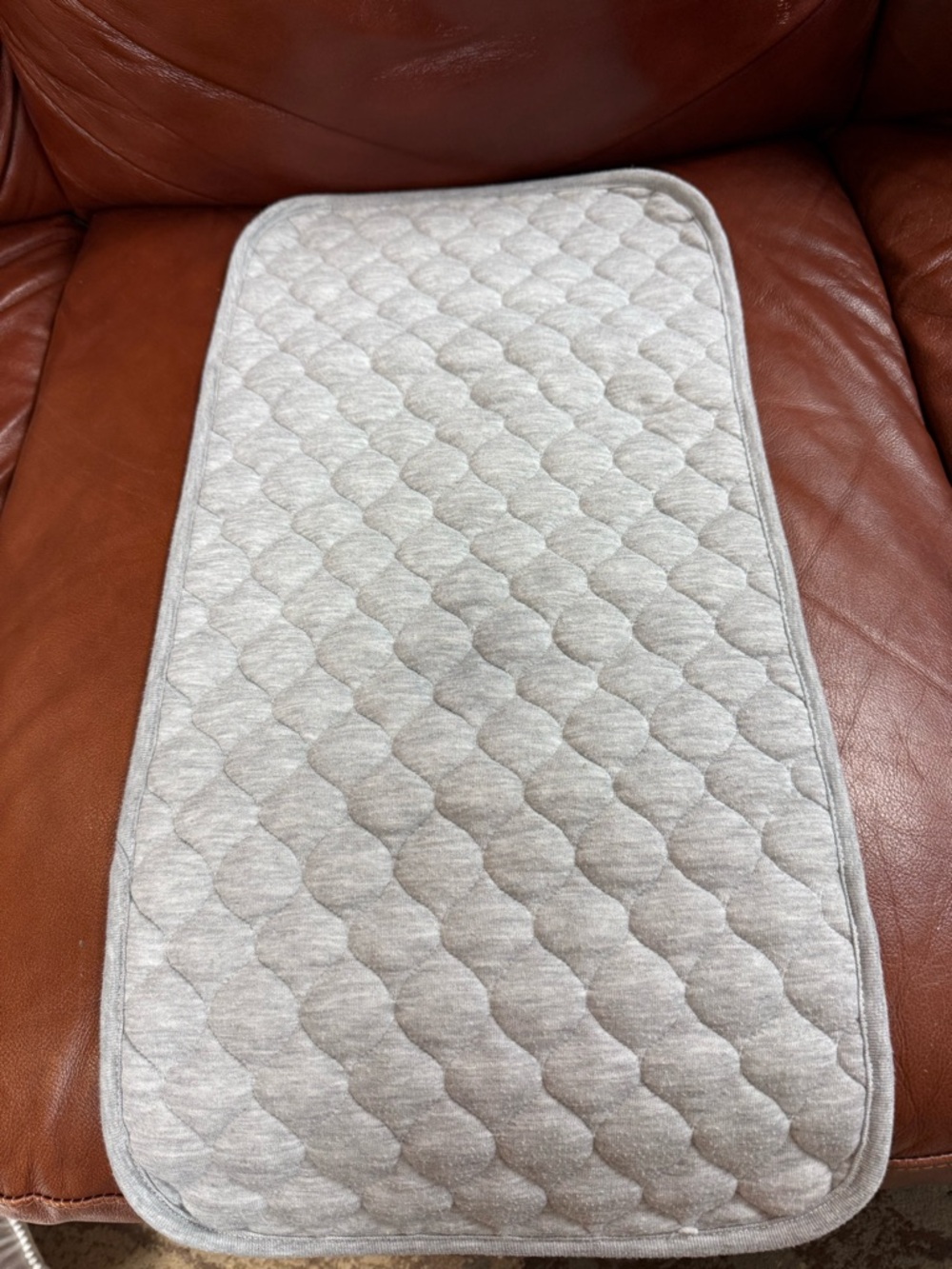 Kids Quilted Changing Pad Cover in Light Gray -